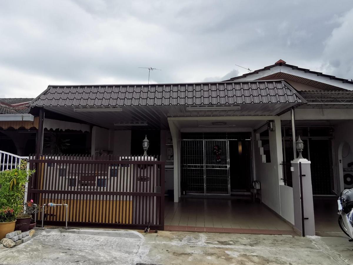 Bagan Terrace House Near To Sunway Carnival Mall, Seberang Jaya Butterworth Exteriér fotografie